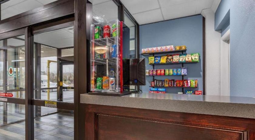 凯艺酒店 Windsor Mill 外观 照片