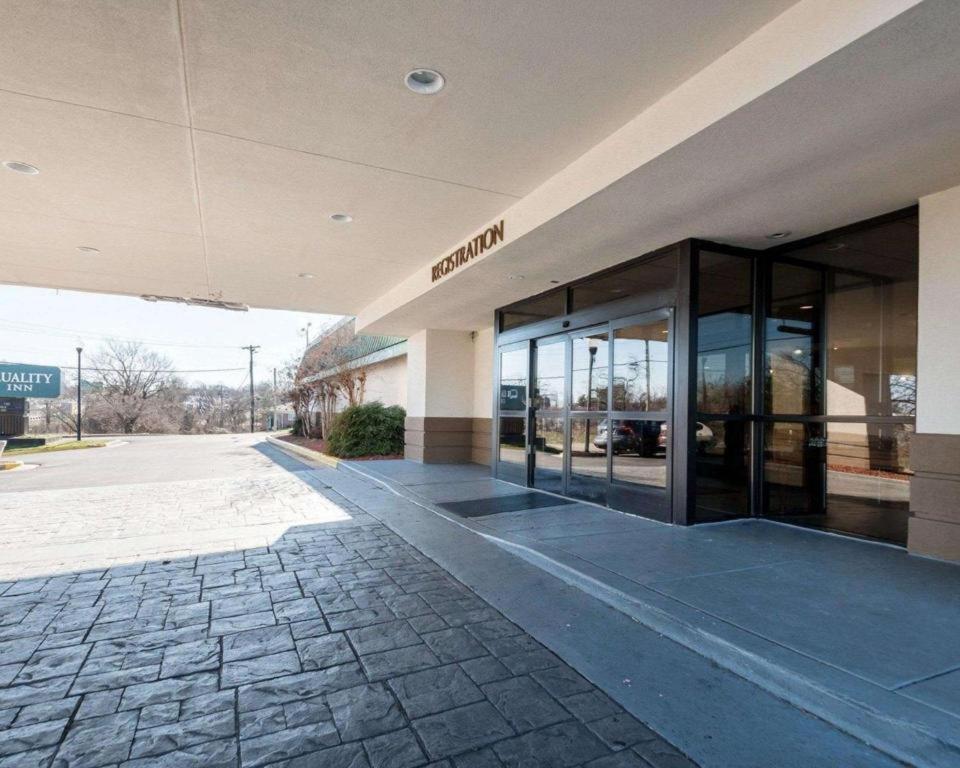 凯艺酒店 Windsor Mill 外观 照片
