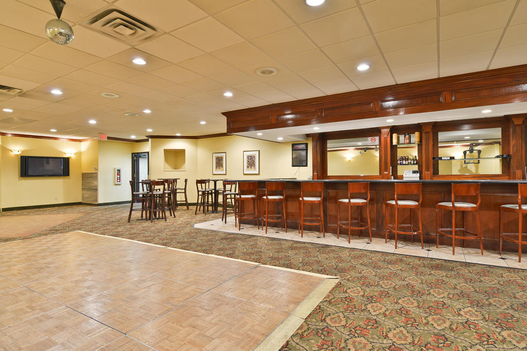 凯艺酒店 Windsor Mill 外观 照片
