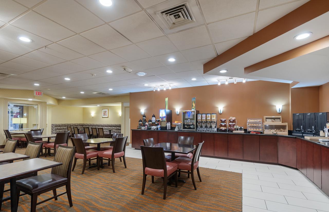 凯艺酒店 Windsor Mill 外观 照片