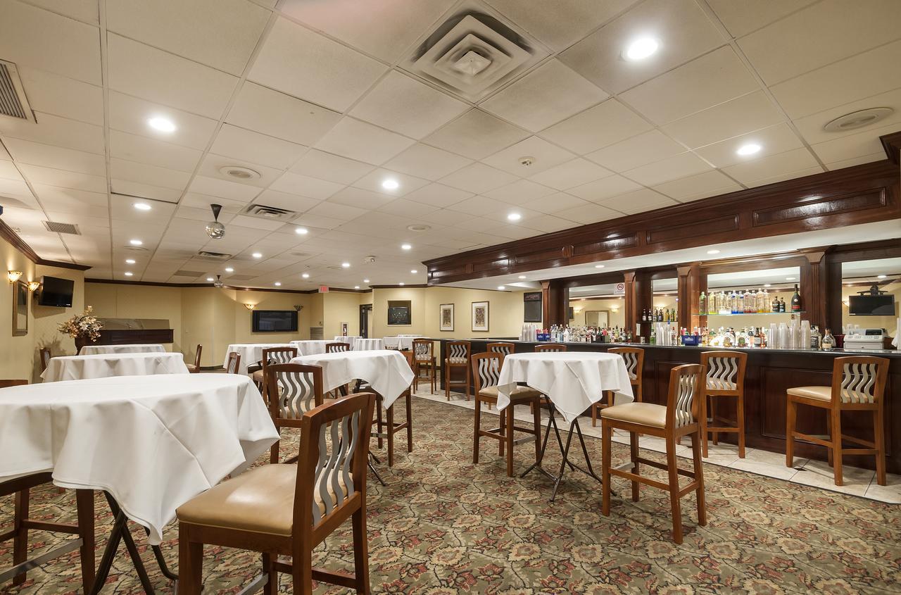 凯艺酒店 Windsor Mill 外观 照片